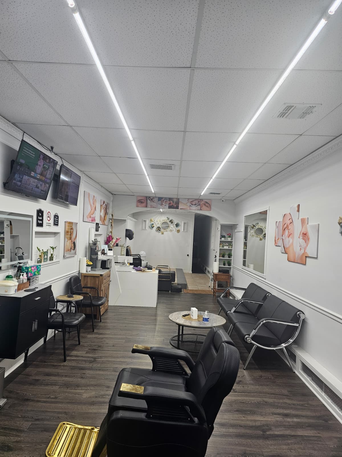 Salon Interior
